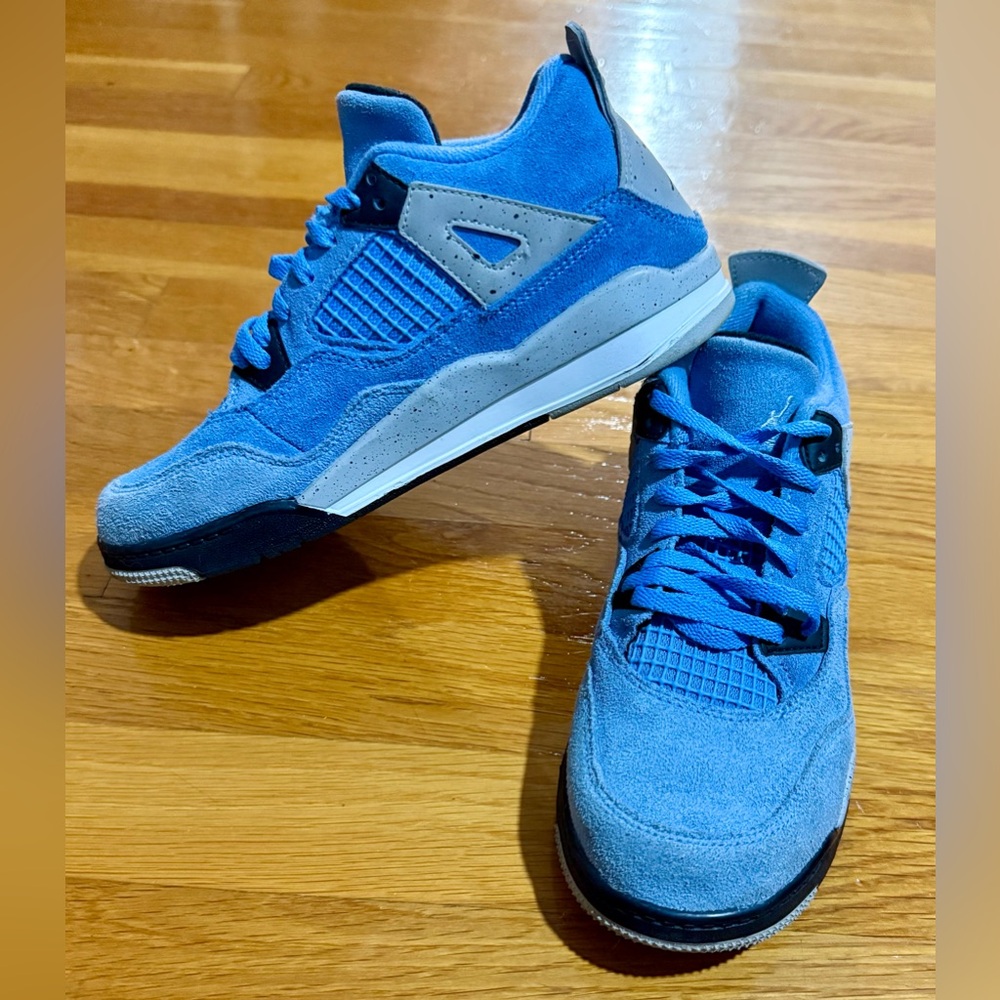 Nike JORDAN 4 RETRO (PS), size 3Y, Great condition with original box